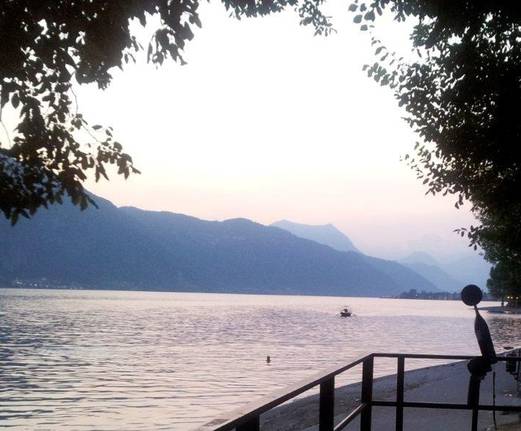 clima acustico sulla sponda del lago di como